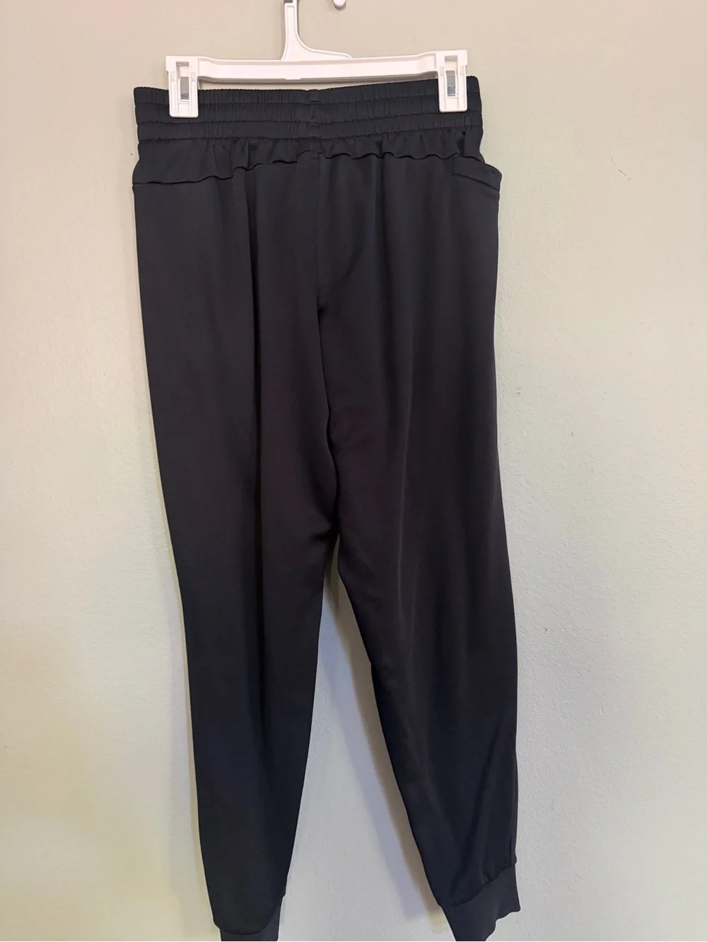 Under Armour Men's Black Athletic Jogger Sweatpants